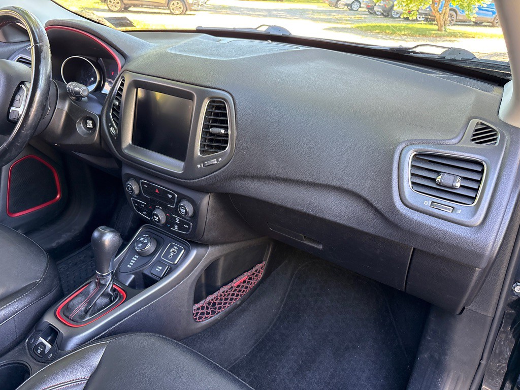 2020 Jeep Compass Image 13