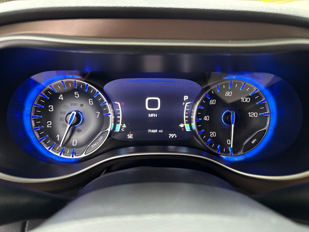 2017 Chrysler Pacifica Image 19