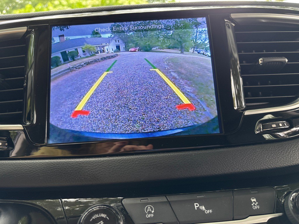 2017 Chrysler Pacifica Image 22