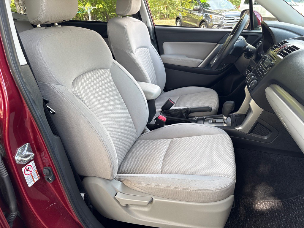 2014 Subaru Forester Image 13