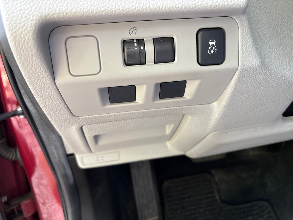 2014 Subaru Forester Image 17