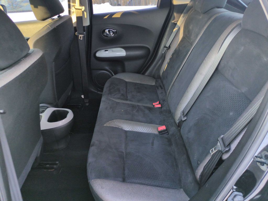 2017 Nissan Juke Image 25