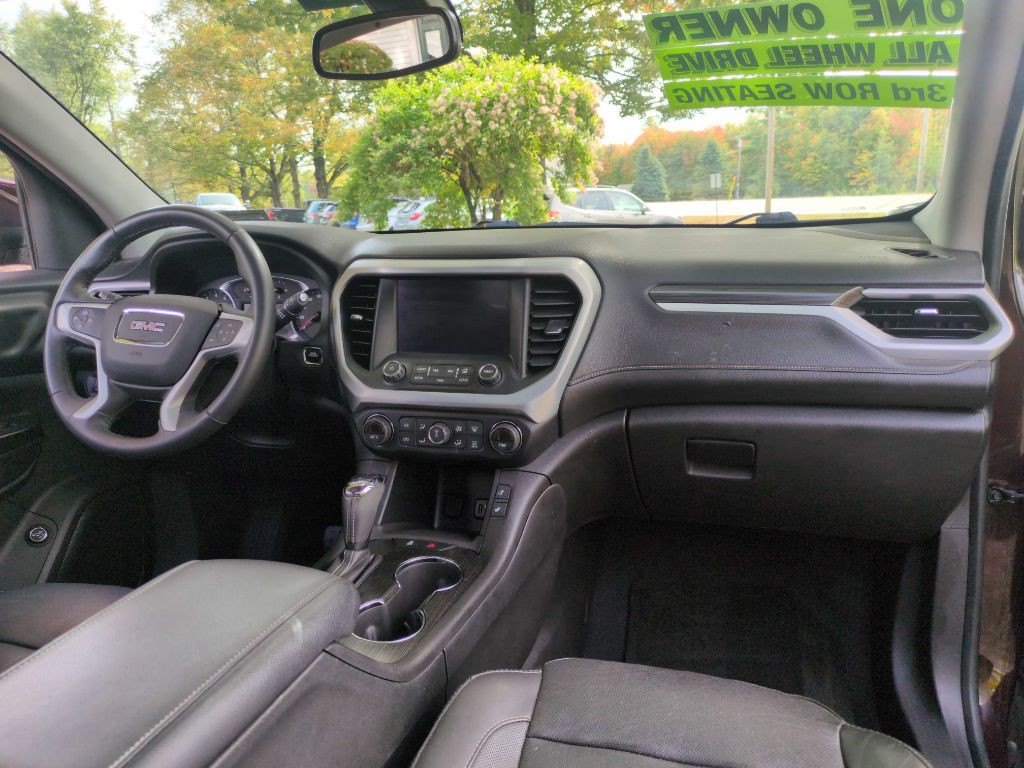 2017 GMC Acadia Image 9