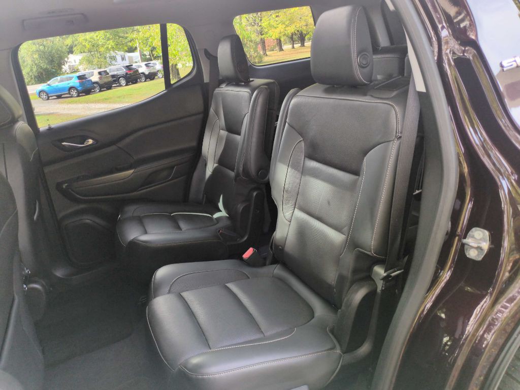 2017 GMC Acadia Image 11