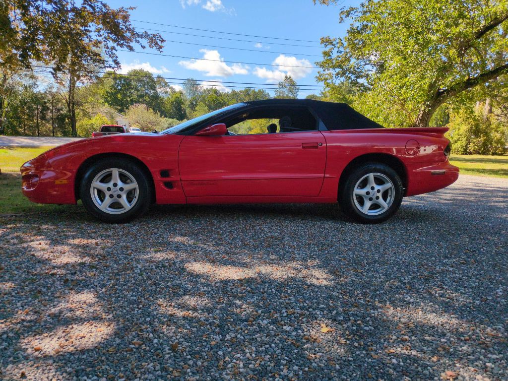 2002 Pontiac Firebird Image 4