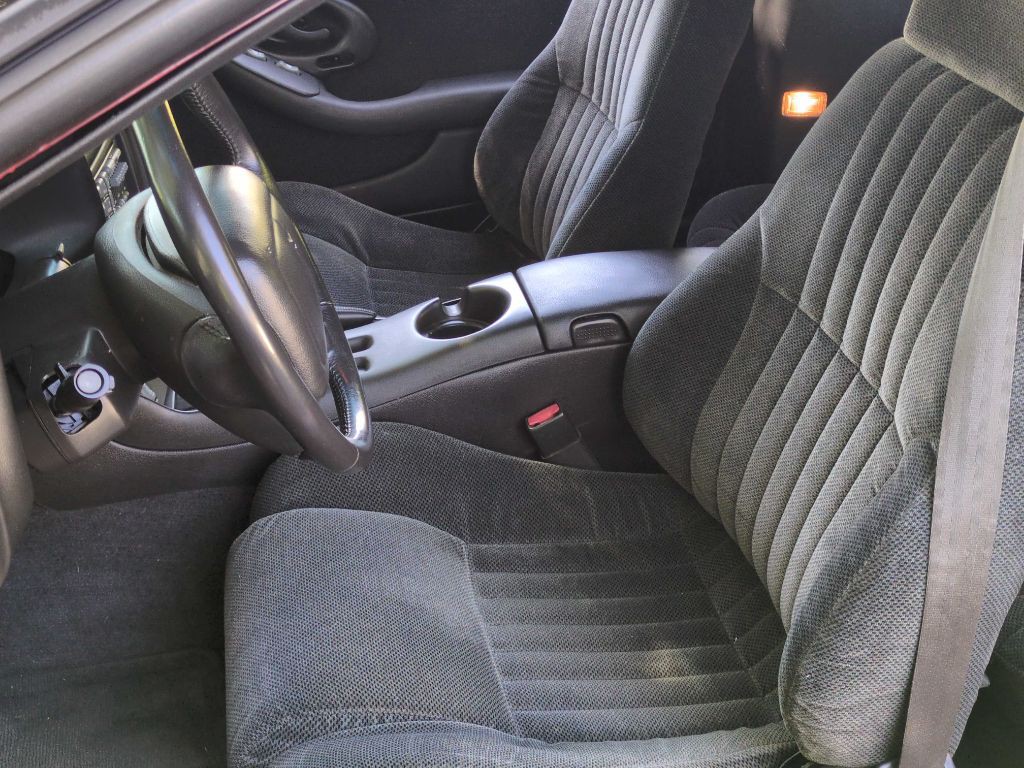 2002 Pontiac Firebird Image 10