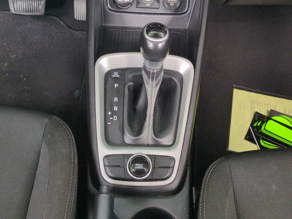 2020 Hyundai Venue Image 17