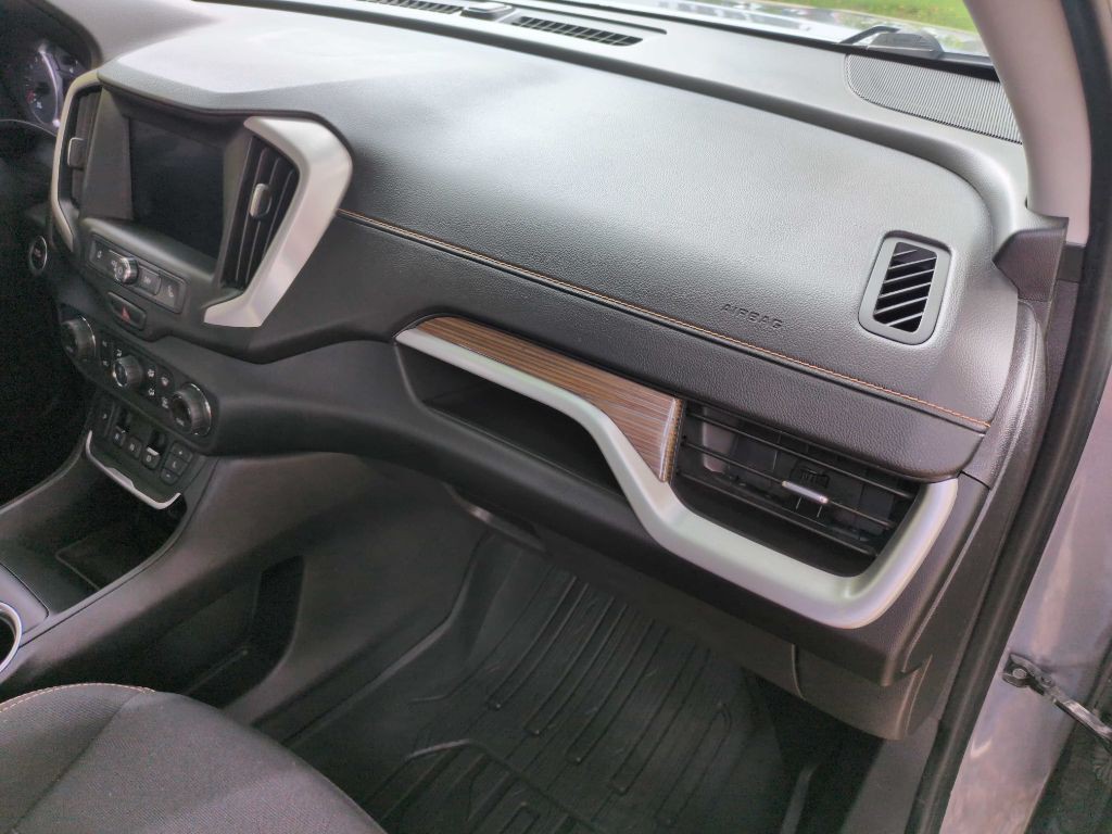 2020 GMC Terrain Image 18