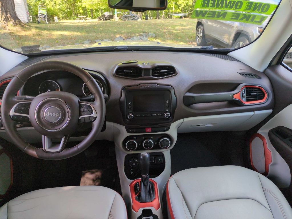 2016 Jeep Renegade Image 17