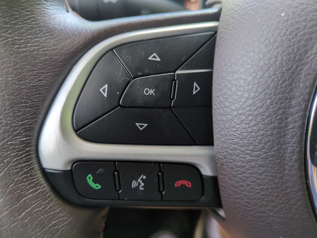 2016 Jeep Renegade Image 30