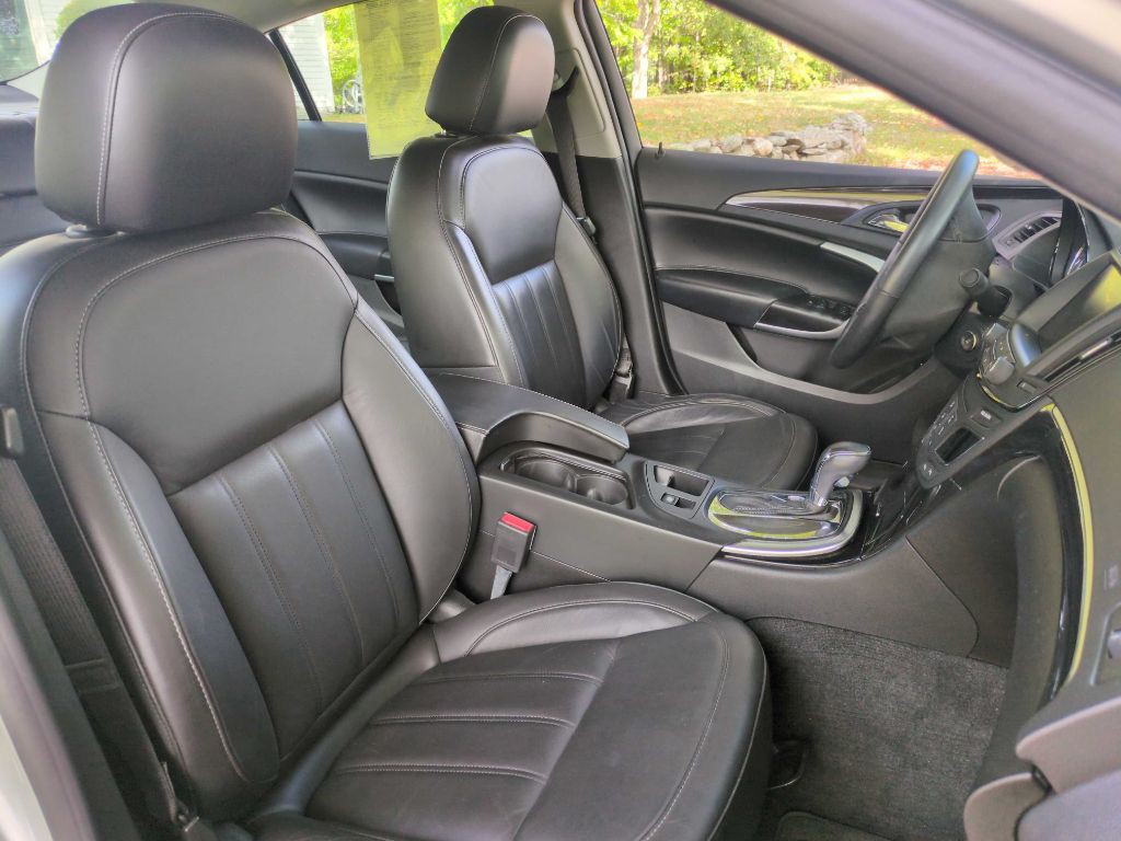 2014 Buick Regal Image 9