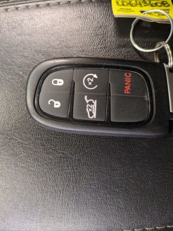 2020 Jeep Cherokee Image 32