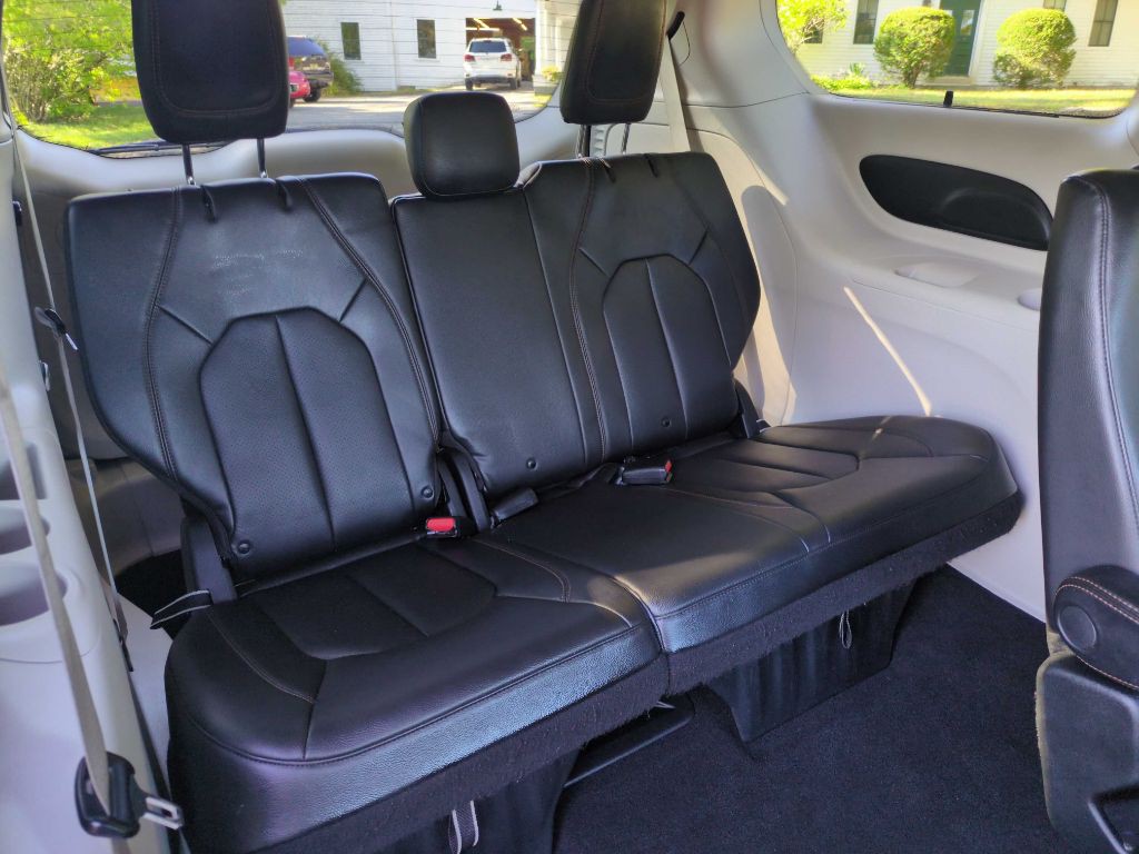 2020 Chrysler Pacifica Image 14