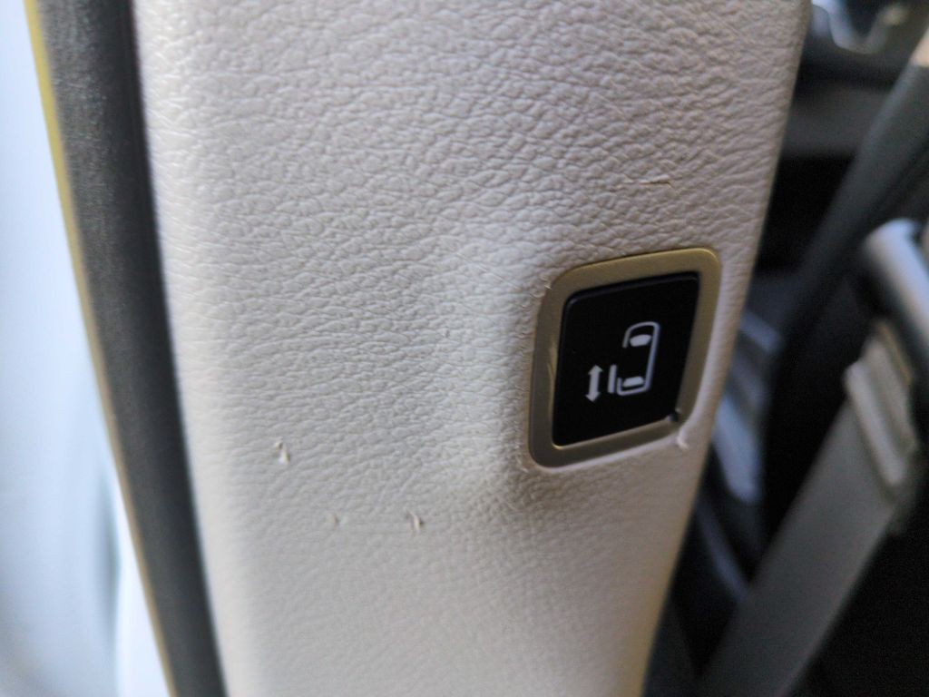 2020 Chrysler Pacifica Image 31