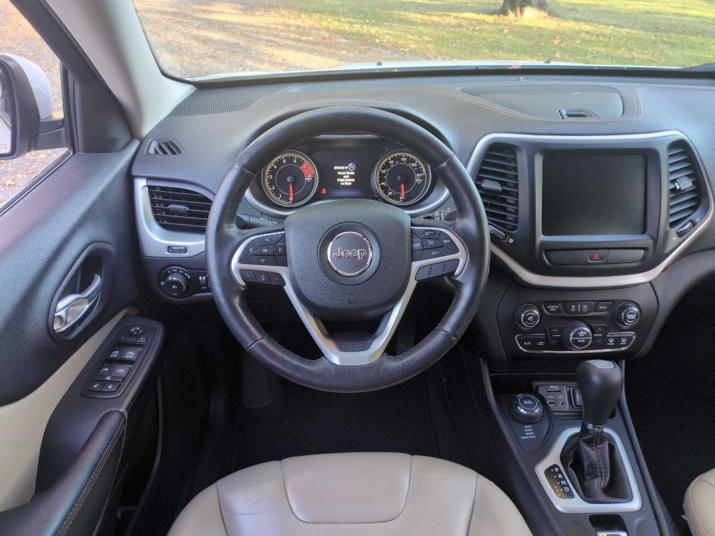 2016 Jeep Cherokee Image 7