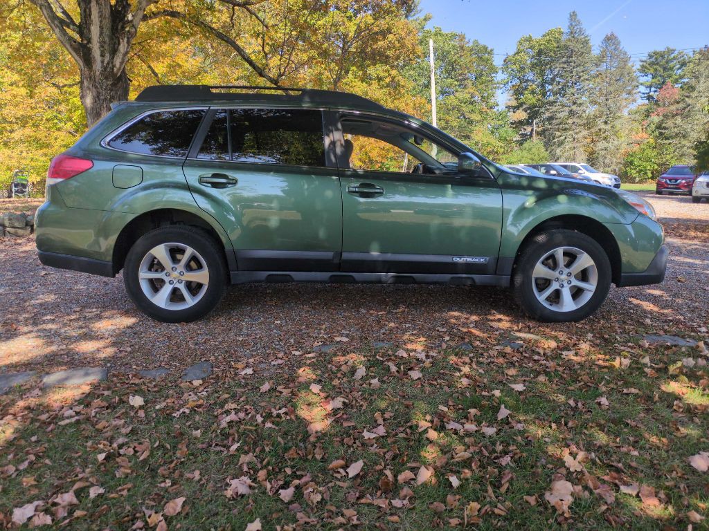 2013 Subaru Outback Image 5