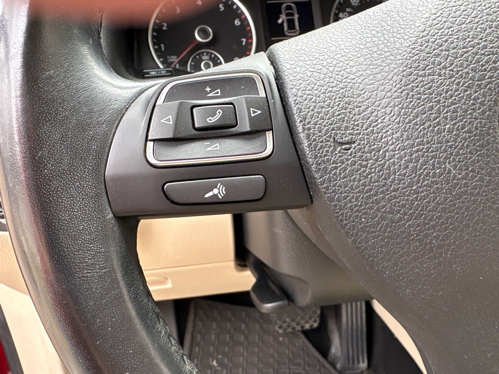 2016 Volkswagen Tiguan Image 14