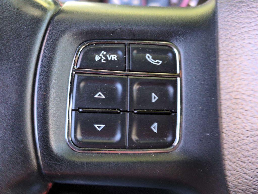 2016 RAM 1500 Image 36