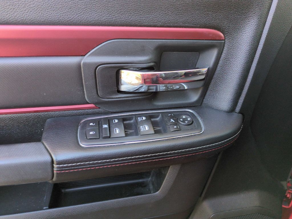2016 RAM 1500 Image 46