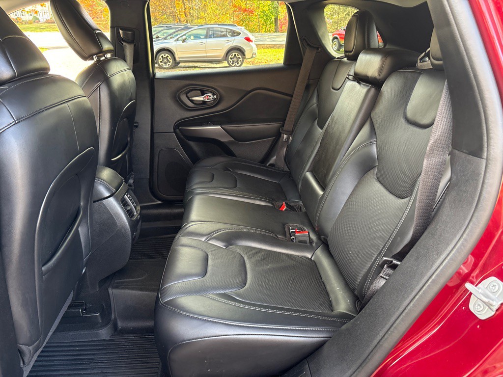 2020 Jeep Cherokee Image 10