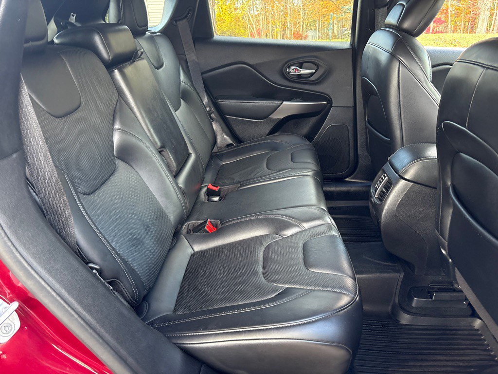 2020 Jeep Cherokee Image 13