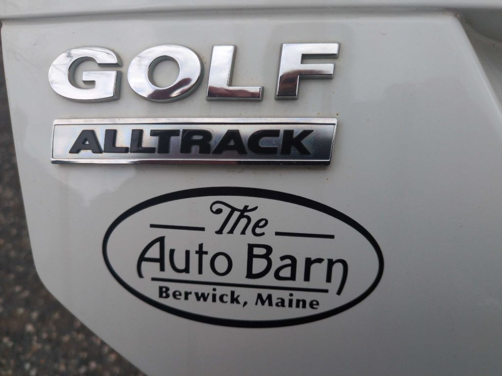 2017 Volkswagen Golf Image 10