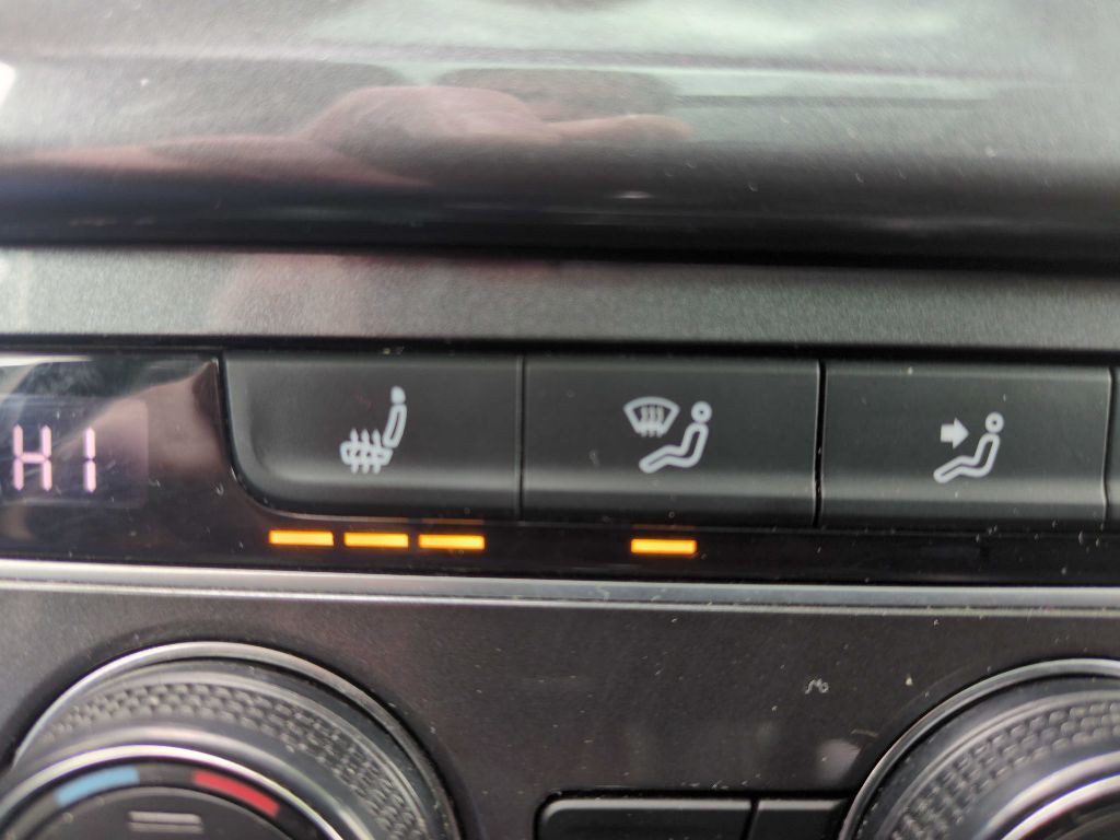 2017 Volkswagen Golf Image 15