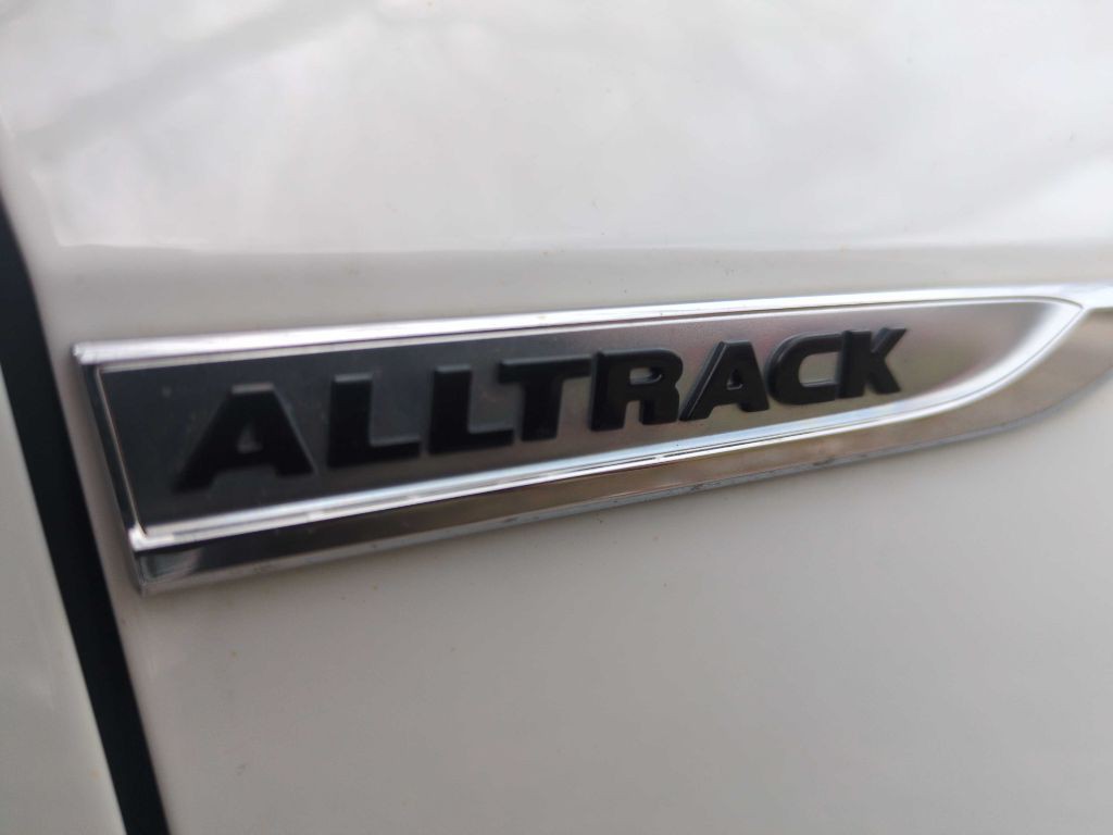 2017 Volkswagen Golf Image 37