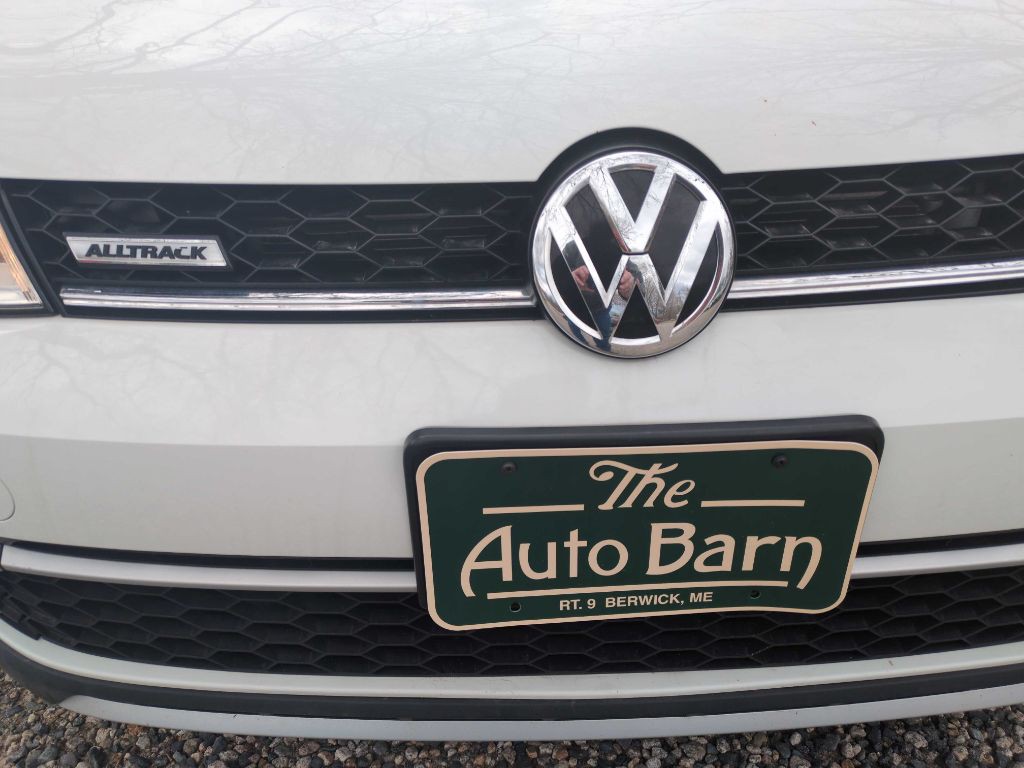 2017 Volkswagen Golf Image 38