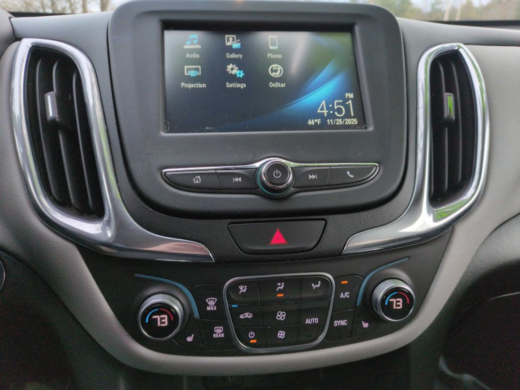 2018 Chevrolet Equinox Image 12