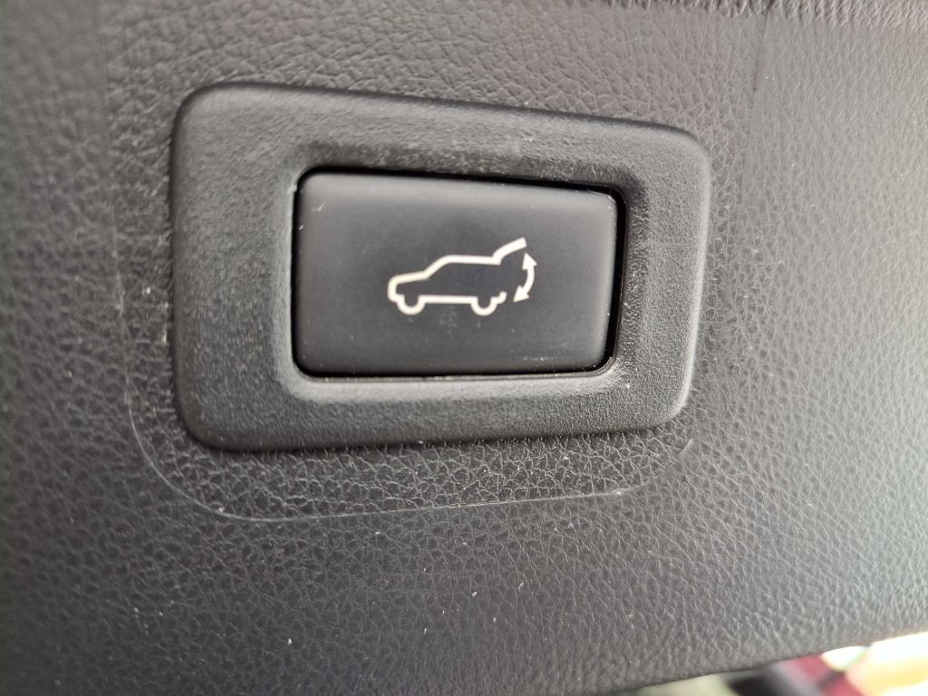 2016 Subaru Outback Image 36