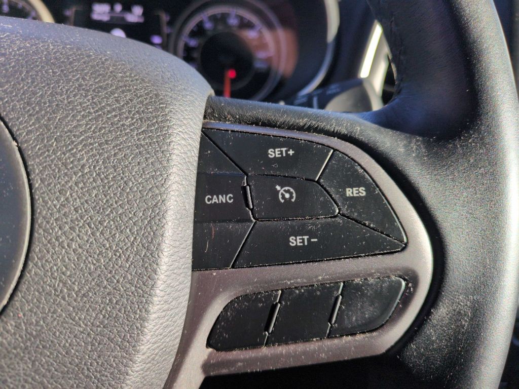 2019 Jeep Cherokee Image 13