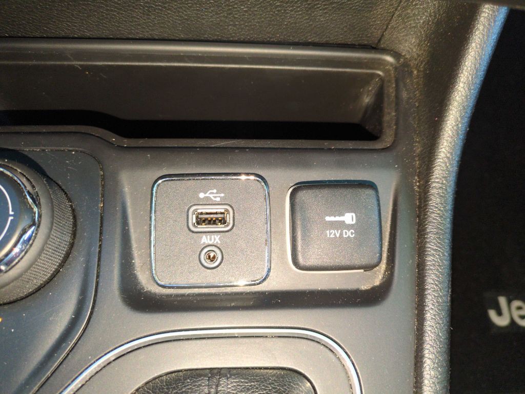 2019 Jeep Cherokee Image 23