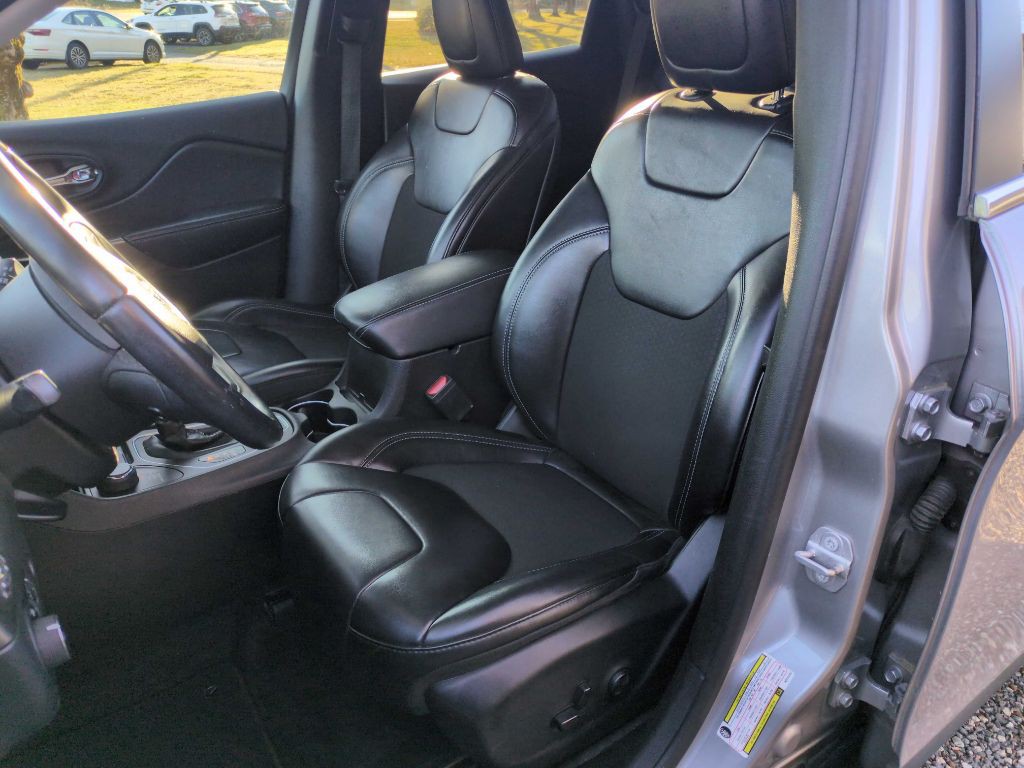 2019 Jeep Cherokee Image 27