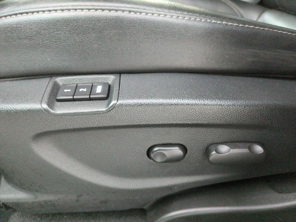 2016 Buick Enclave Image 30