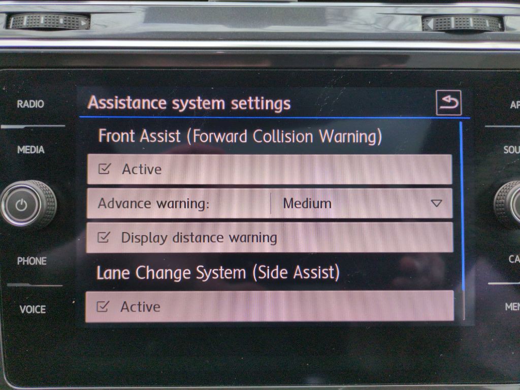 2020 Volkswagen Tiguan Image 25