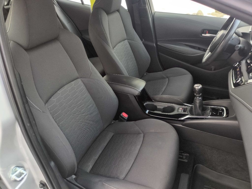 2021 Toyota Corolla Image 25