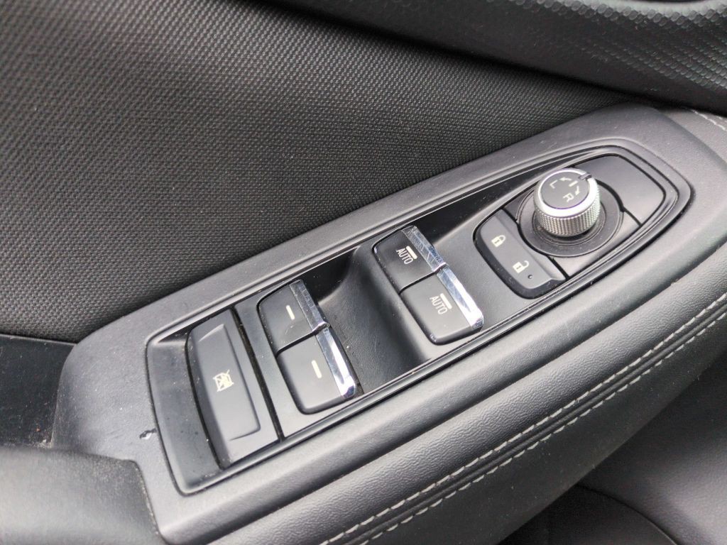 2020 Subaru Forester Image 25