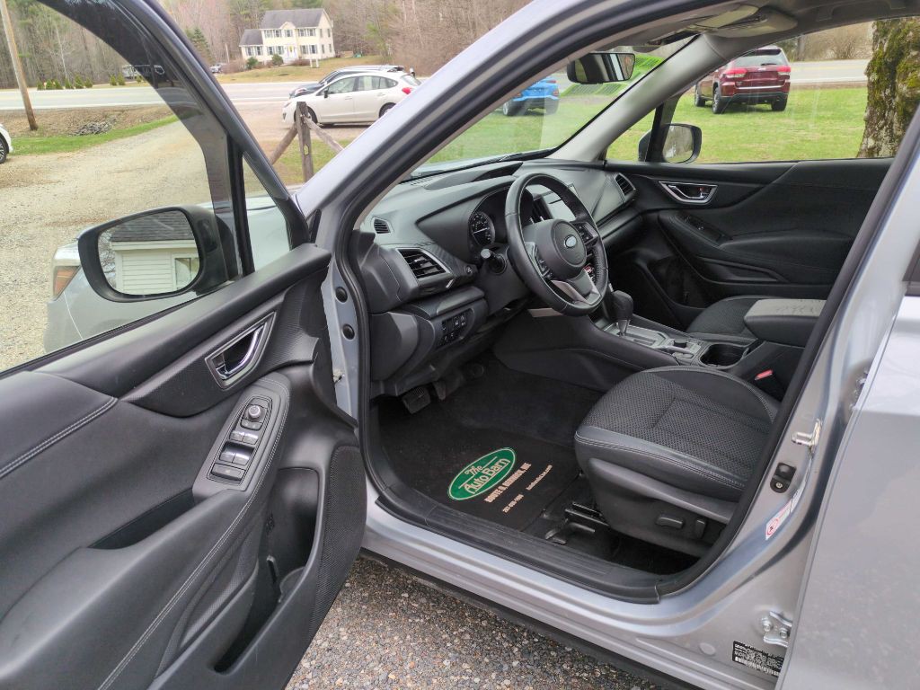 2020 Subaru Forester Image 27