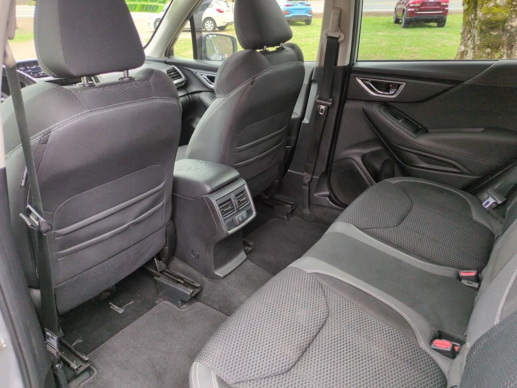 2020 Subaru Forester Image 30