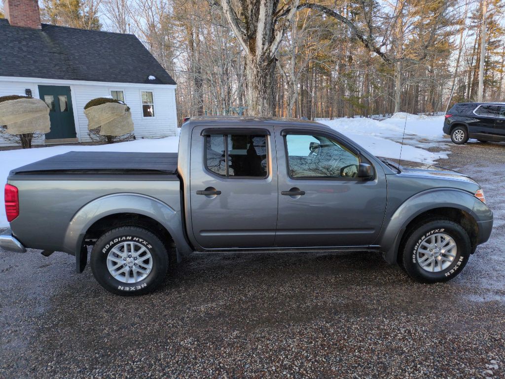 2018 Nissan Frontier Image 2