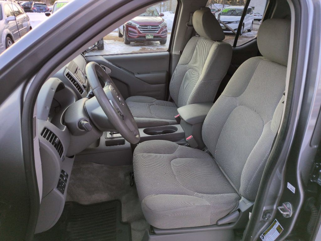 2018 Nissan Frontier Image 25