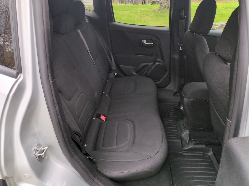 2021 Jeep Renegade Image 28