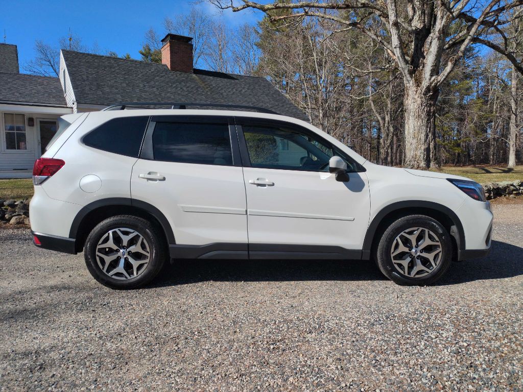 2021 Subaru Forester Image 4