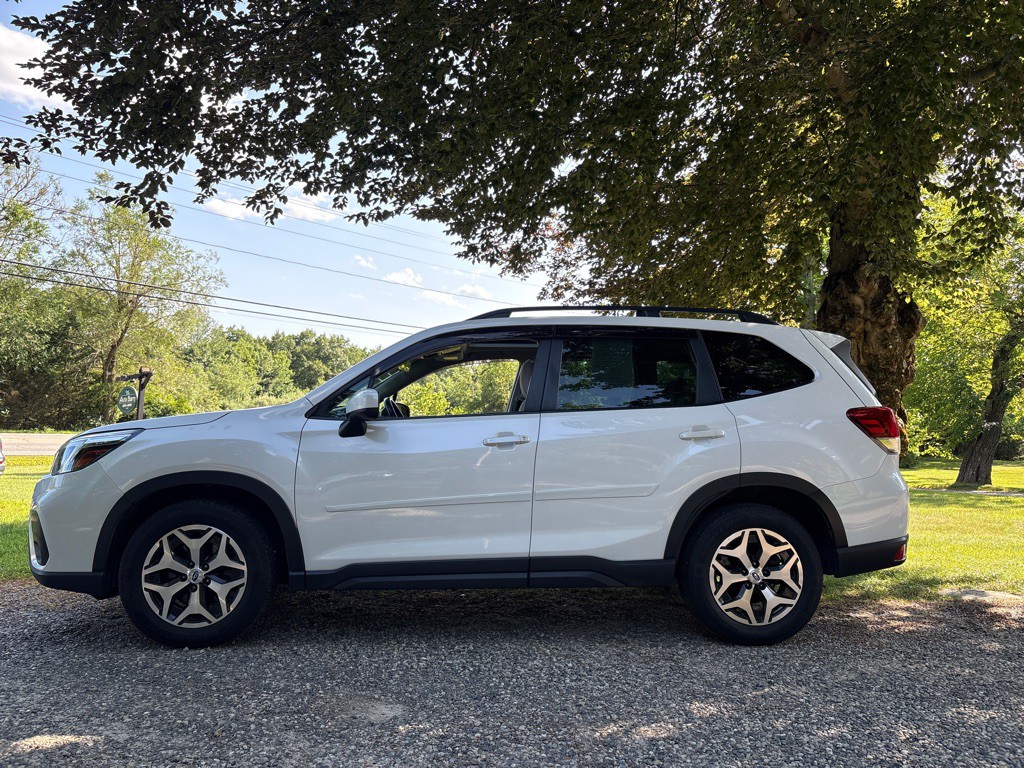 2021 Subaru Forester Image 3