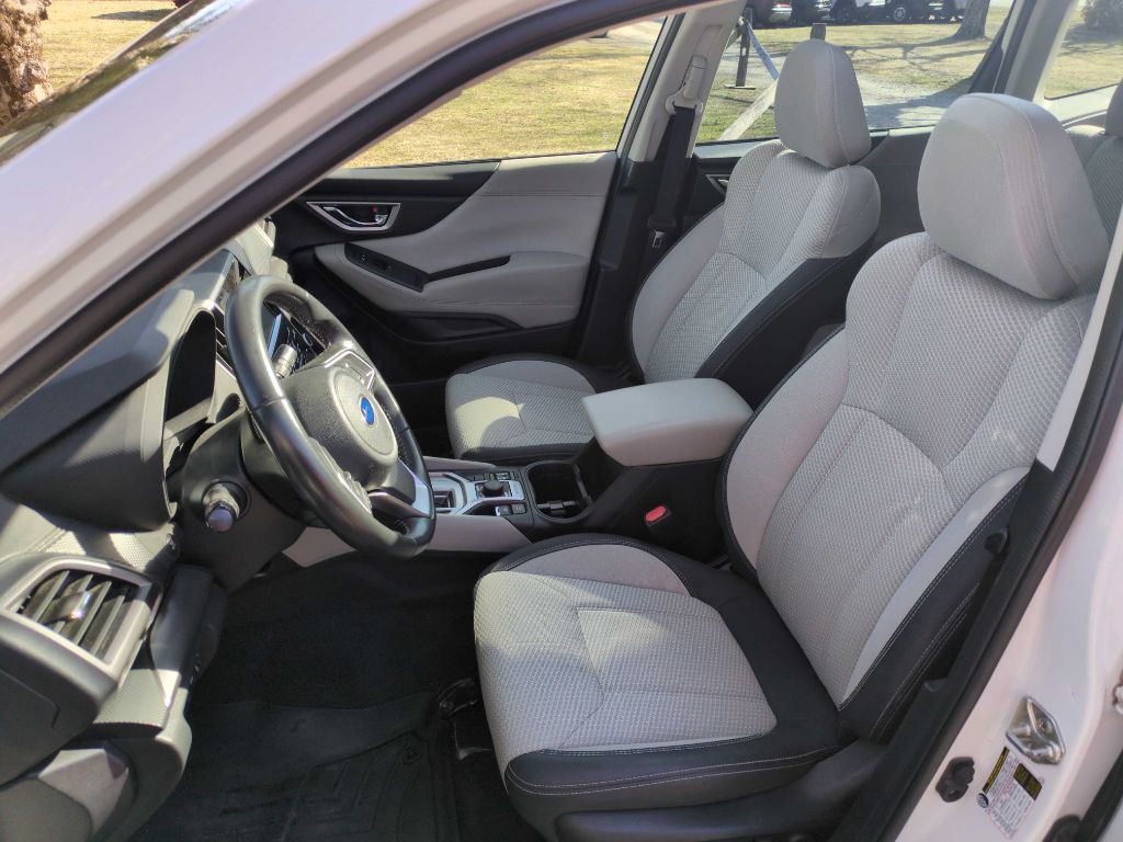 2021 Subaru Forester Image 24