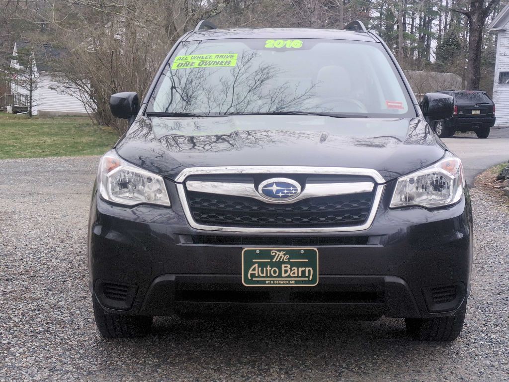2016 Subaru Forester Image 2