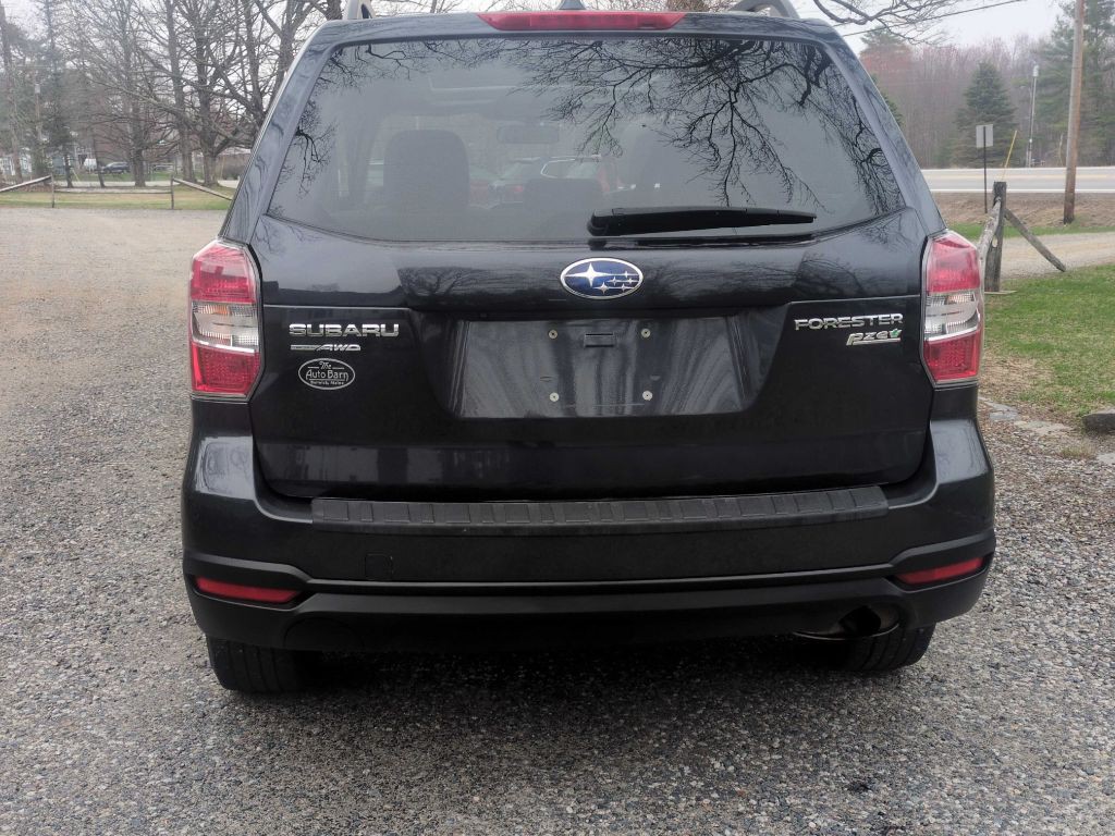 2016 Subaru Forester Image 4