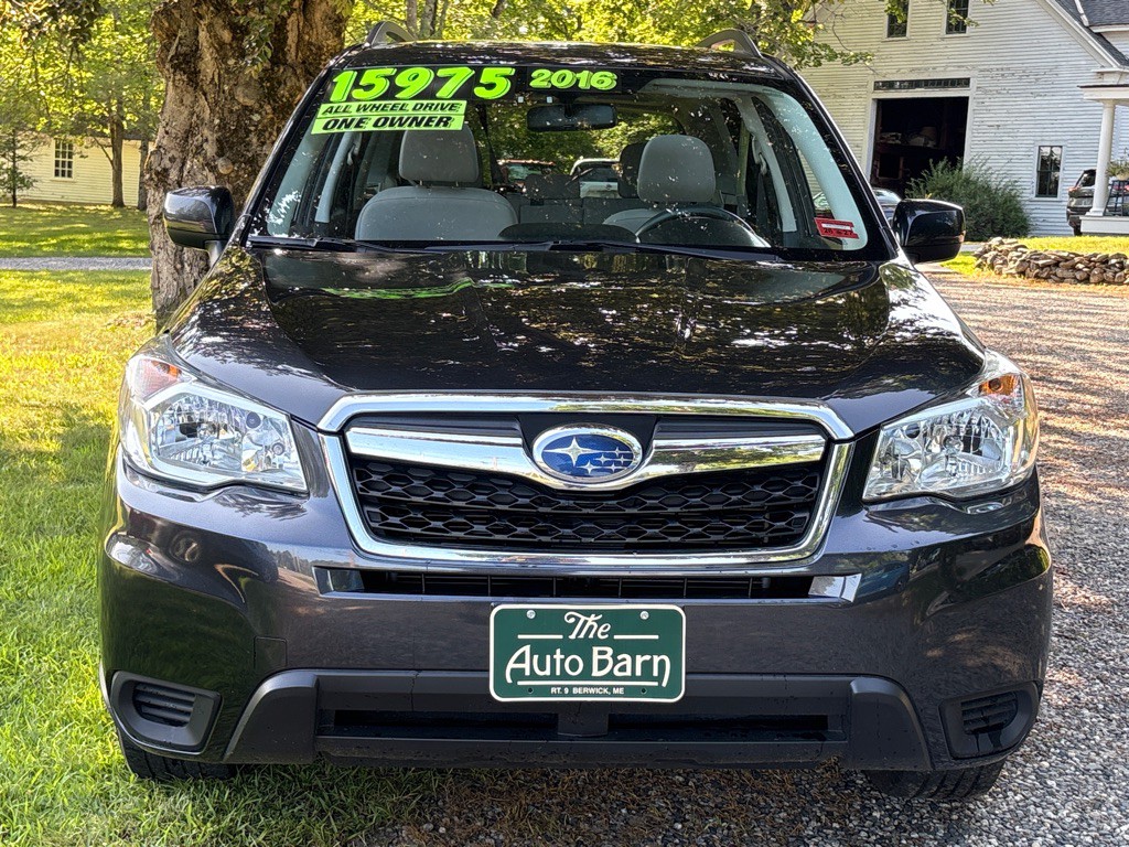 2016 Subaru Forester Image 2