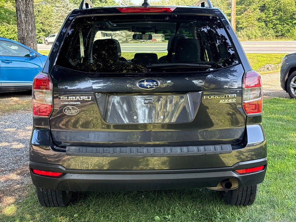 2016 Subaru Forester Image 4